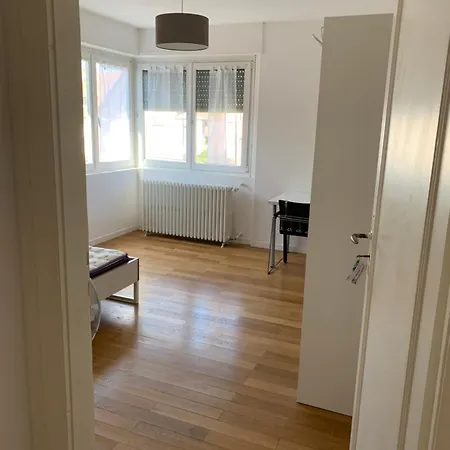 Appartement Lilas 99 *